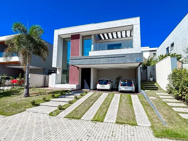 Casa com 450m² 4 quartos e 5 banheiros, à venda, no bairro Condomínio Residencial Alphaville em São José dos Campos