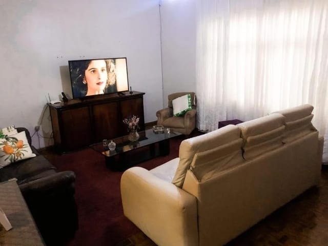 Foto do Casa - Casa na Zona Sul de Londrina: 4 Quartos, 1 Suíte, Edícula com Despensa, Garagem para 2 Carros e Excelente Estrutura para Sua Família! | Londrina Cred Imóveis