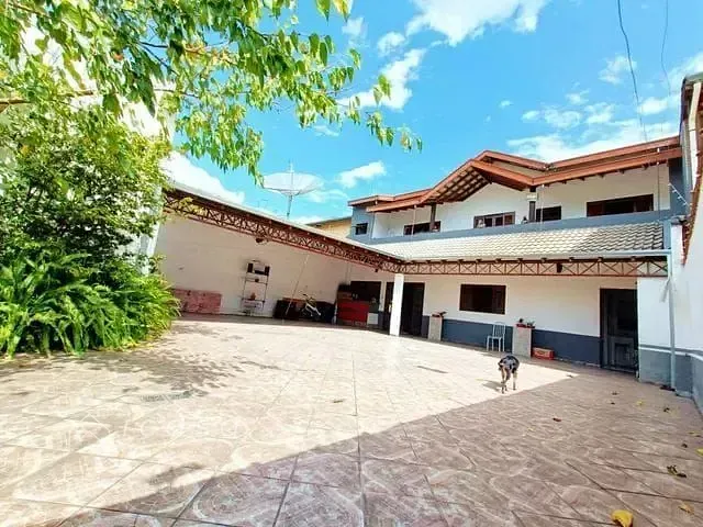 Casa com 330m² 4 quartos e 4 banheiros, à venda, no bairro Jardim Terras da Conceição em Jacareí