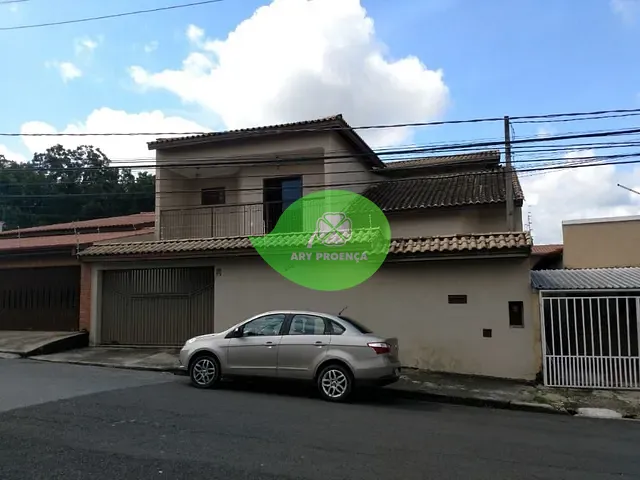 Casa com 390m² 3 quartos e 2 banheiros, à venda, no bairro Vila Assis em Sorocaba