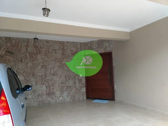 Casa com 390m² 3 quartos e 2 banheiros, à venda, no bairro Vila Assis em Sorocaba