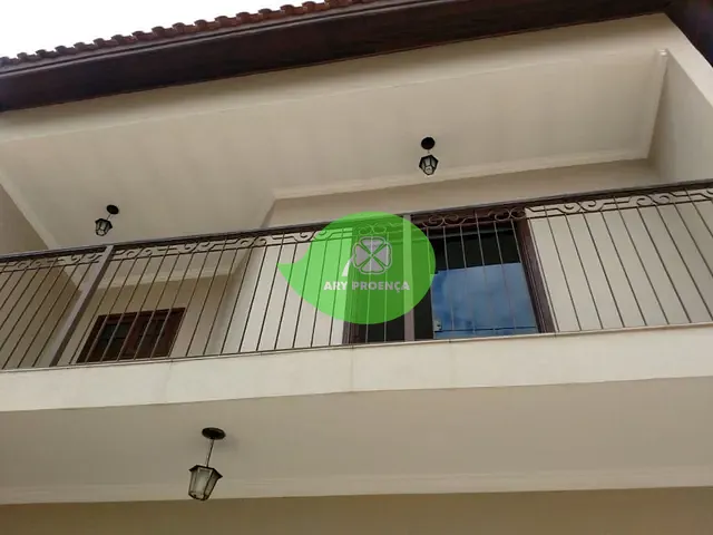 Casa com 390m² 3 quartos e 2 banheiros, à venda, no bairro Vila Assis em Sorocaba