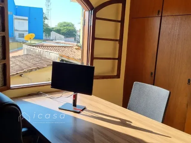 Casa com 300m² 4 quartos e 2 banheiros, à venda, no bairro Vila Nair em São José dos Campos