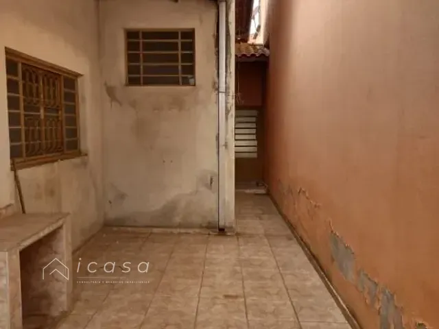 Casa com 175m² 2 quartos e 2 banheiros, à venda, no bairro Parque Residencial Santo André em Caçapava