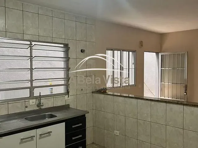 Casa 2 quartos e 1 banheiro, para alugar, no bairro Ayrosa em Osasco