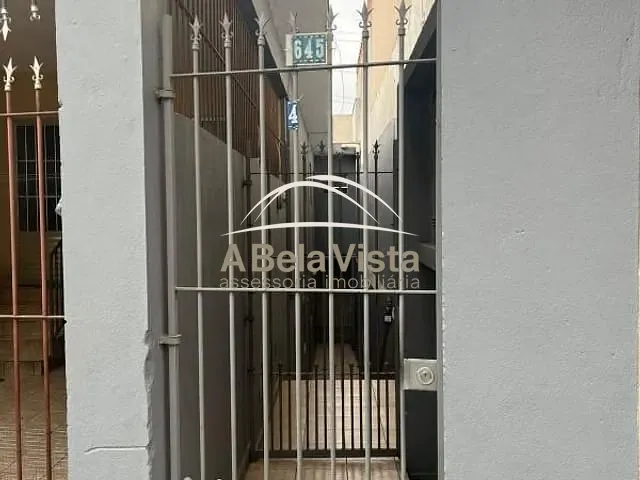 Casa 2 quartos e 1 banheiro, para alugar, no bairro Ayrosa em Osasco