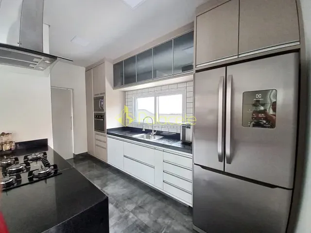 Casa com 457m² 3 quartos e 5 banheiros, à venda, no bairro Alto do Cardoso em Pindamonhangaba