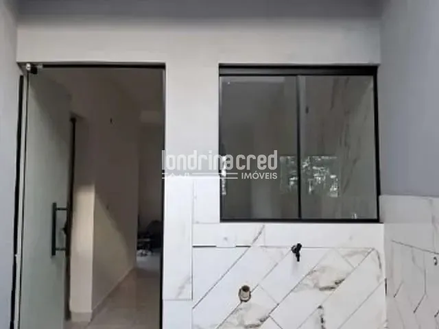 Casa com 128m² 2 quartos e 1 banheiro, à venda, no bairro Jardim Vitória em Cambé