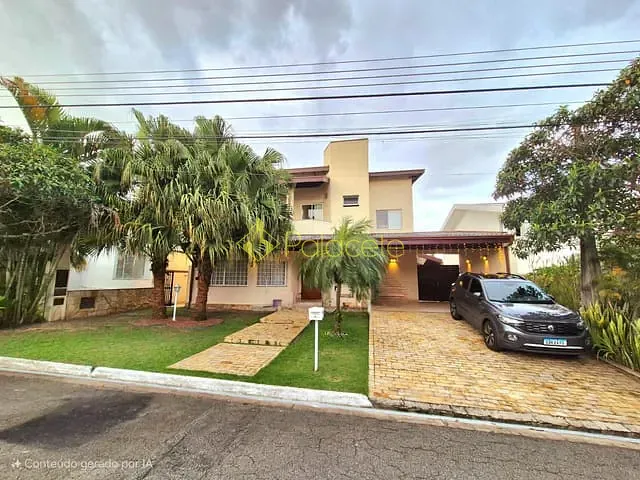 Casa com 435m² 4 quartos e 2 banheiros, à venda, no bairro Condominio Residencial Real Ville em Pindamonhangaba