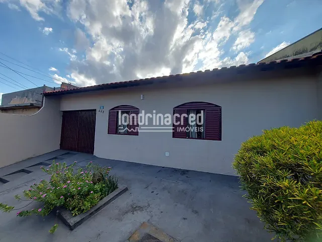 Casa com 200m² 4 quartos e 2 banheiros, à venda, no bairro Conjunto Parigot de Souza 1 em Londrina