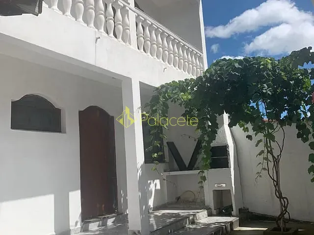 Casa 5 quartos e 5 banheiros, para alugar, no bairro Chácara da Galega em Pindamonhangaba