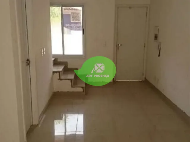 Casa com 53m² 2 quartos e 1 banheiro, à venda ou para alugar, no bairro Condomínio Vila Florença em Sorocaba
