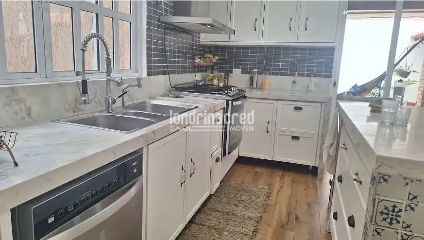 Casa, 3 quartos, 250 m² - Foto 3