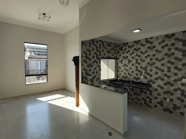 Casa 2 quartos e 2 banheiros, à venda, no bairro Jardim Hípica Pinheiro em Taubaté