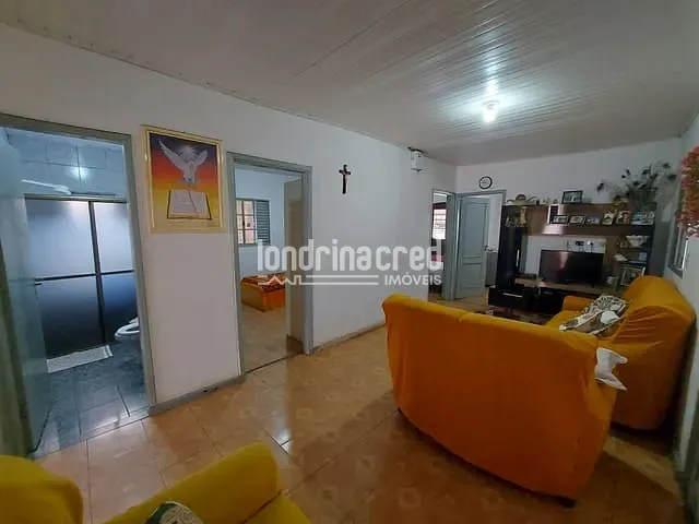 Casa com 275m² 3 quartos e 1 banheiro, à venda, no bairro Interlagos em Londrina