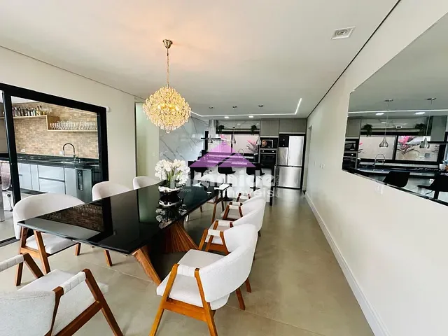 Casa com 540m² 4 quartos e 5 banheiros, à venda, no bairro Condomínio Residencial Ecopark Bourbon em Caçapava