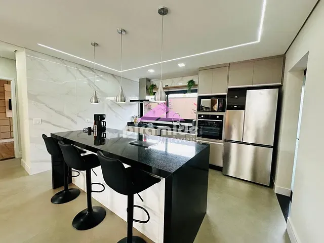 Casa com 540m² 4 quartos e 5 banheiros, à venda, no bairro Condomínio Residencial Ecopark Bourbon em Caçapava