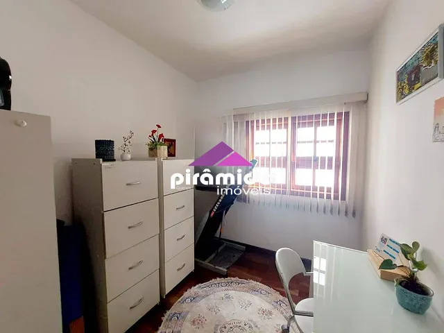Casa com 360m² 3 quartos e 4 banheiros, à venda, no bairro Jardim das Colinas em São José dos Campos