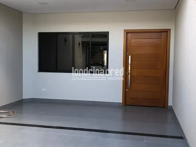 Casa 3 quartos e 3 banheiros, à venda, no bairro Jardim Guararapes em Londrina