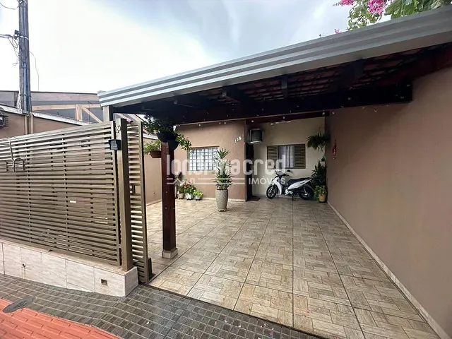 Casa com 125m² 2 quartos e 1 banheiro, à venda, no bairro Residencial Bernardo Trindade em Londrina