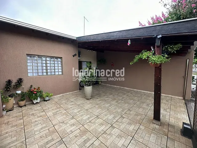 Casa com 125m² 2 quartos e 1 banheiro, à venda, no bairro Residencial Bernardo Trindade em Londrina