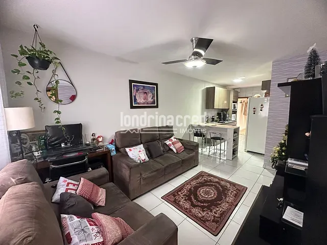 Casa com 125m² 2 quartos e 1 banheiro, à venda, no bairro Residencial Bernardo Trindade em Londrina