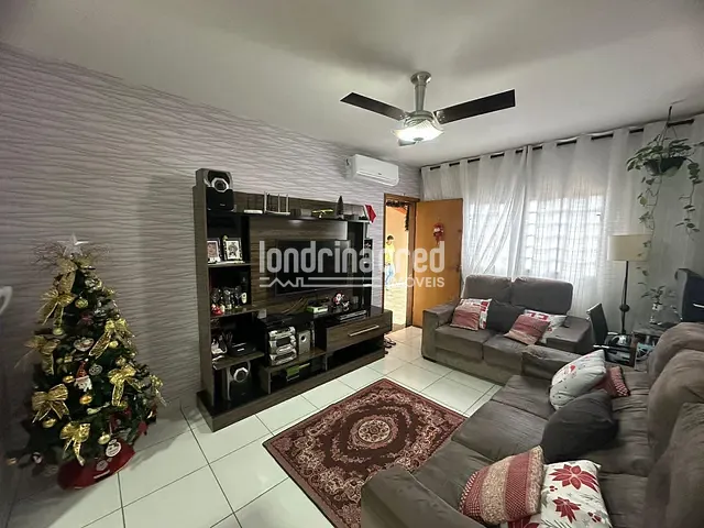 Casa com 125m² 2 quartos e 1 banheiro, à venda, no bairro Residencial Bernardo Trindade em Londrina