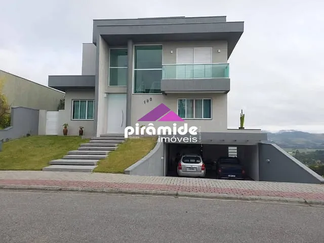 Casa com 455m² 3 quartos e 4 banheiros, à venda, no bairro Urbanova em São José dos Campos