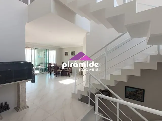 Casa com 455m² 3 quartos e 4 banheiros, à venda, no bairro Urbanova em São José dos Campos