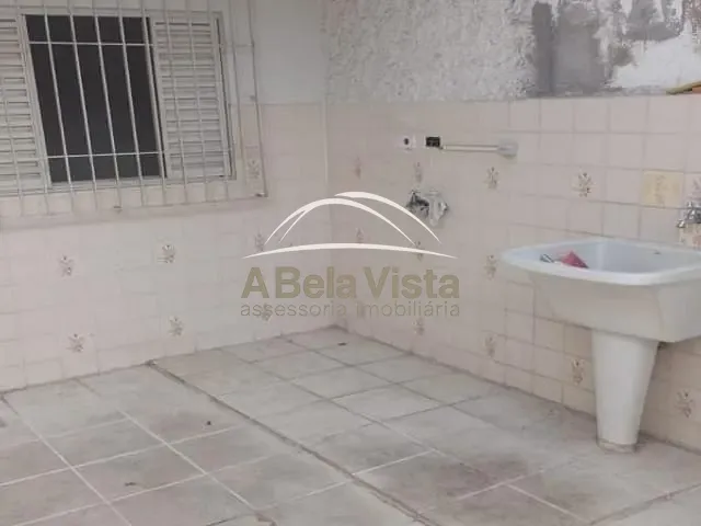 Casa 3 quartos e 2 banheiros, à venda, no bairro Centro em Osasco