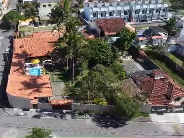 Casa com 986m² 4 quartos e 4 banheiros, à venda, no bairro Praia das Palmeiras em Caraguatatuba