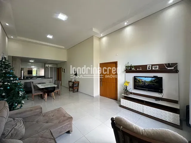 Casa com 250m² 2 quartos e 2 banheiros, à venda, no bairro Condominio Bella Vitta em Londrina