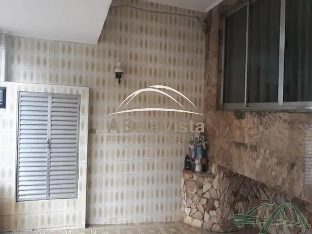 Casa com 125m² 3 quartos e 2 banheiros, à venda, no bairro Km 18 em Osasco