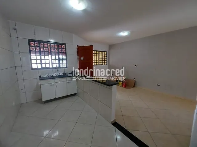 Casa com 200m² 4 quartos e 2 banheiros, à venda, no bairro Residencial Abussafe II em Londrina