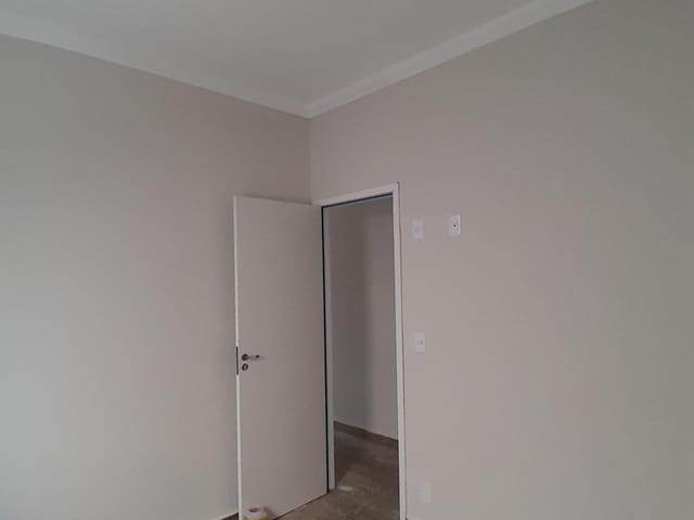 Casa com 137m² 2 quartos e 2 banheiros, à venda, no bairro Residencial Estoril em Taubaté