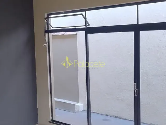 Casa com 300m² 3 quartos e 2 banheiros, à venda, no bairro Vila São Judas Tadeu em Pindamonhangaba