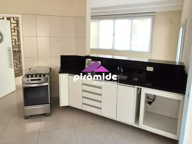 Casa com 300m² 3 quartos e 3 banheiros, à venda, no bairro Urbanova em São José dos Campos