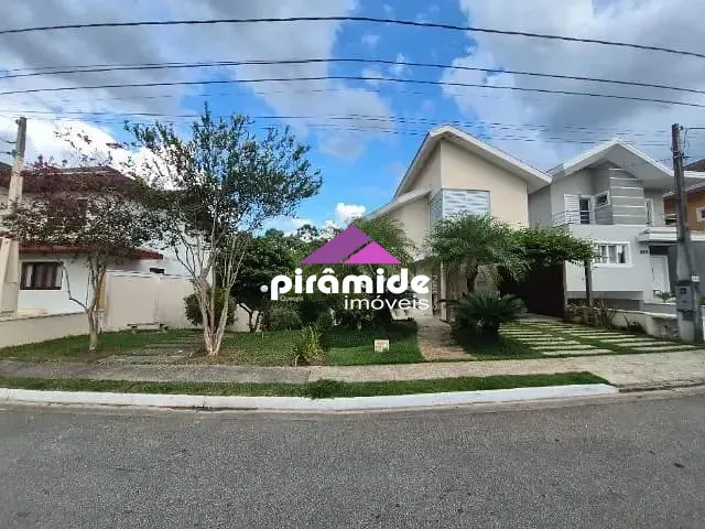 Casa com 300m² 3 quartos e 3 banheiros, à venda, no bairro Urbanova em São José dos Campos