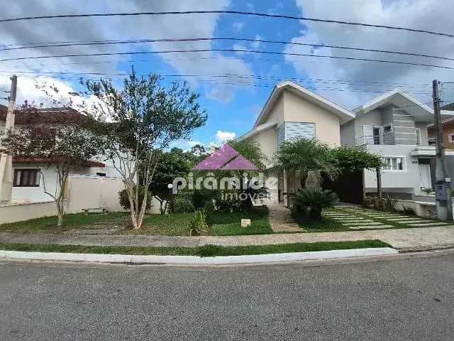 Casa com 300m² 3 quartos e 3 banheiros, à venda ou para alugar, no bairro Urbanova em São José dos Campos