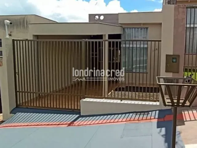 Casa 2 quartos e 2 banheiros, à venda, no bairro Conjunto Café em Londrina