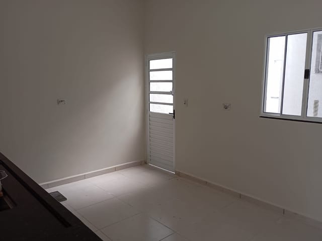 Casa com 118m² 2 quartos e 2 banheiros, à venda, no bairro Conjunto Habitacional Terra dos Ipês II (Fase II) em Pindamonhangaba