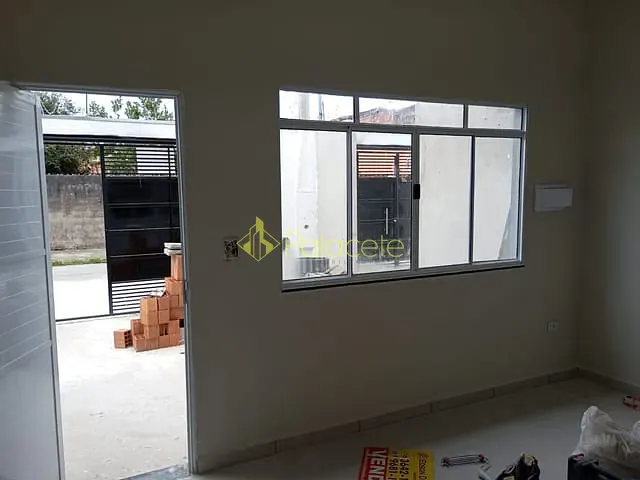 Casa com 118m² 2 quartos e 2 banheiros, à venda, no bairro Conjunto Habitacional Terra dos Ipês II (Fase II) em Pindamonhangaba