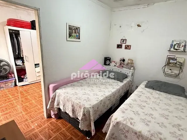 Casa com 150m² 2 quartos e 2 banheiros, à venda, no bairro Parque Industrial em São José dos Campos