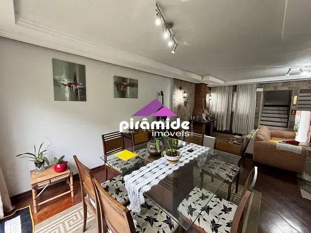 Sobrado com 360m² 4 quartos e 4 banheiros, à venda, no bairro Jardim Esplanada em São José dos Campos
