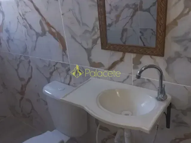 Casa com 140m² 2 quartos e 2 banheiros, à venda, no bairro Loteamento Parque Burity em Pindamonhangaba