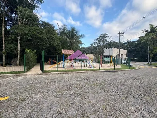 Casa com 720m² 3 quartos e 2 banheiros, à venda, no bairro Park Imperial em Caraguatatuba