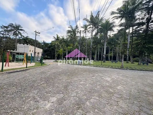 Casa com 720m² 3 quartos e 2 banheiros, à venda, no bairro Park Imperial em Caraguatatuba