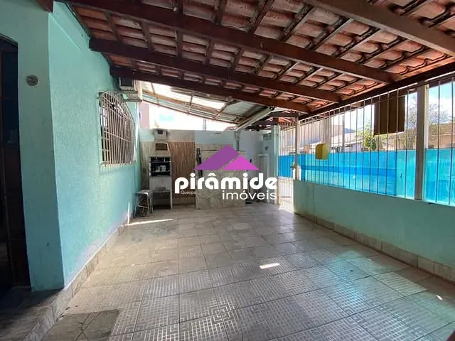 Casa com 300m² 3 quartos e 4 banheiros, à venda, no bairro Vila Atlântica em Caraguatatuba