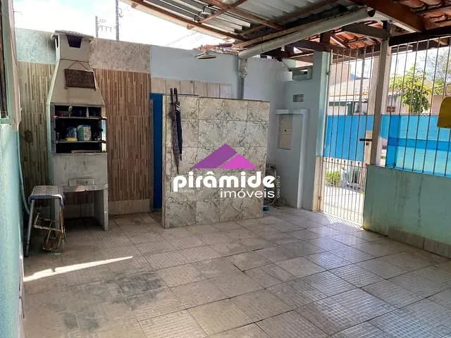Casa com 300m² 3 quartos e 4 banheiros, à venda, no bairro Vila Atlântica em Caraguatatuba