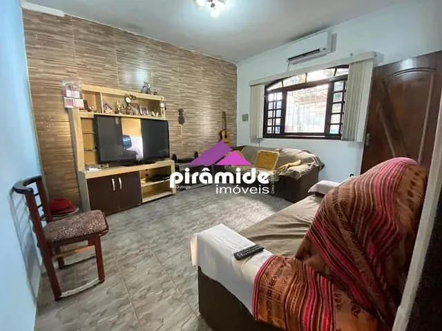 Casa com 300m² 3 quartos e 4 banheiros, à venda, no bairro Vila Atlântica em Caraguatatuba